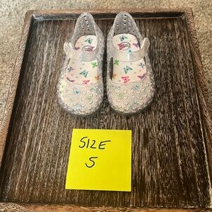 Wonder Nation Clear Jellies - Size 5